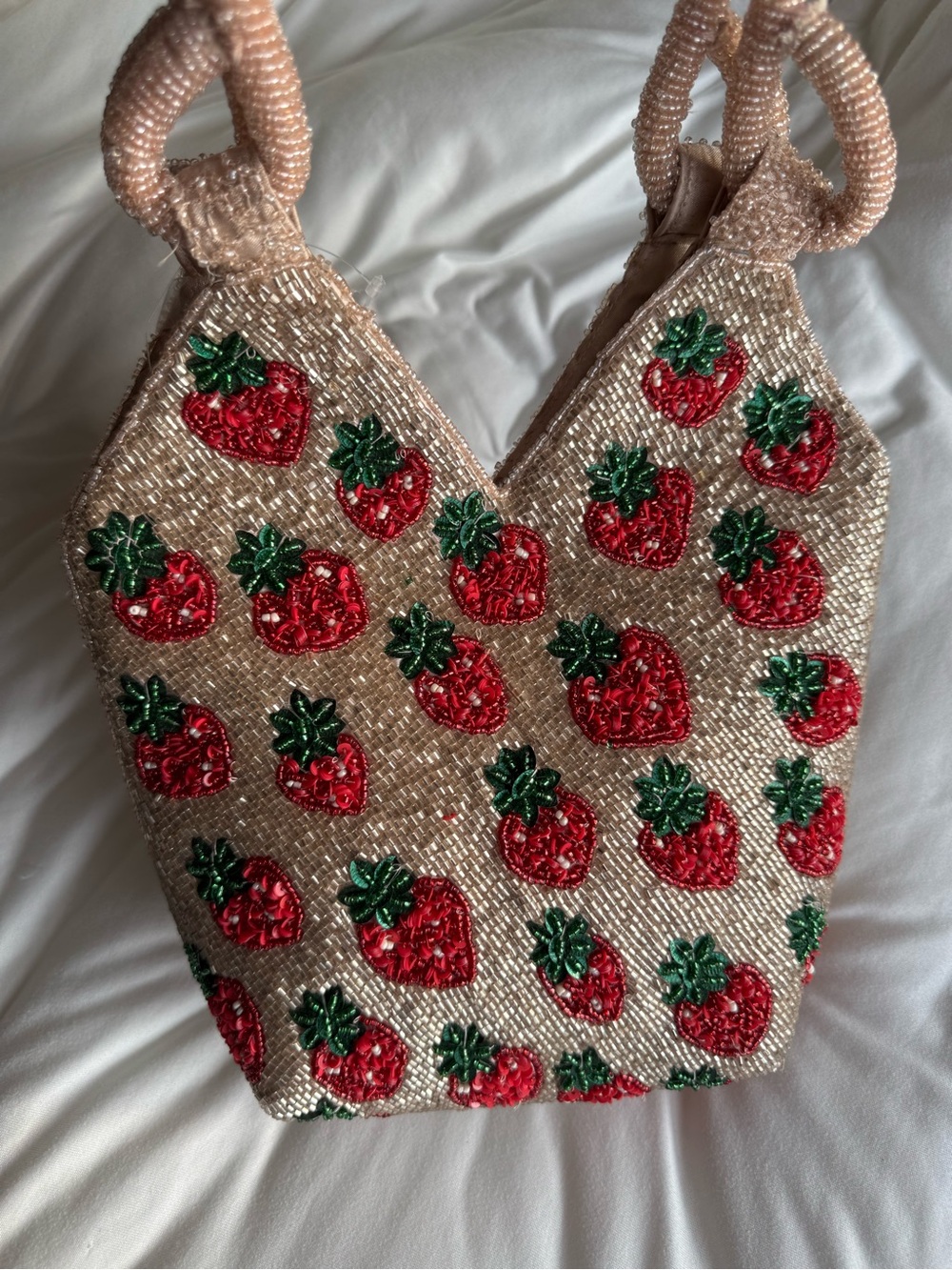Strawberry Beaded Bucket Bag Handmade in India New With Tags - Picture 10 of 15
